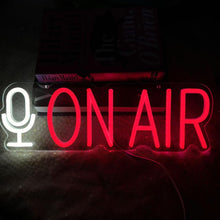 Carica l'immagine nel visualizzatore di Gallery, On Air - Targa al neon a LED per Podcast Studio Streaming Cool LED
