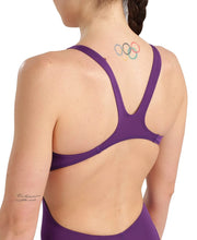 Carica l'immagine nel visualizzatore di Gallery, ARENA Solid Swim Tech Team Costume Intero Donna, Costume Donna ad Asciugatura Rapida, Costume da Bagno Sportivo in Tessuto MaxLife Eco Resistente al Cloro e Protezione UV, Tessuto Frontale Foderato