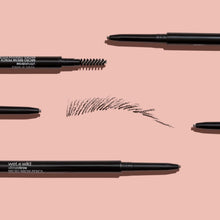 Carica l'immagine nel visualizzatore di Gallery, Wet n Wild, Ultimate Brow Retractable Pencil, Matita Sopracciglia Retraibile con Punta Triangolare e Ultra Precisa, Colo