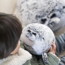 Carica l'immagine nel visualizzatore di Gallery, Foca Peluche Cuscino da Abbracciare, 30cm Carino Peluche Animale Paffuto, Regalo per Bambini &amp; Amici