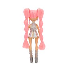 Carica l'immagine nel visualizzatore di Gallery, K-POP IDOL Bambola Yuni Bambole alla moda Stile K-Pop Moonlight, capelli rosa intrecciati. 3 accessori per creare outfit