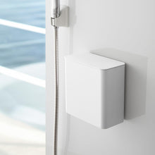 Carica l'immagine nel visualizzatore di Gallery, YAMAZAKI 4266 Scatola Magnetica per Accessori Lavanderia Bianco Resina ABS Magnete/Silicone Minimalista 17 x 9,5 x 17 cm (L x P x A)