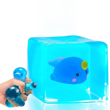 Carica l'immagine nel visualizzatore di Gallery, Cubo Squishy Antistress Narvalo Fluorescente, Giocattolo Sensoriale per Bambini e Adulti, Rilassante per Ansia e ADHD, I
