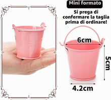 Carica l'immagine nel visualizzatore di Gallery, KAHEIGN 12 Pezzi Mini Vasi da Fiori Sospesi in Metallo, 6CM Vasi per Piante Secchio di Fiori Sospeso con Manico Staccabi