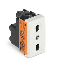Carica l'immagine nel visualizzatore di Gallery, BTICINO SN4180F Presa Bipasso Livinglight, Presa Elettrica da Muro Standard Italiano 10/16A, Alveoli Protetti, 1 Modulo,
