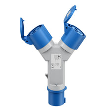 Carica l'immagine nel visualizzatore di Gallery, goobay Adattatore CEE per caravan, spina CEE a 2 prese CEE, portatile, con copertura protettiva, impermeabile IP44, 7623