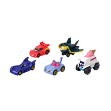 Carica l'immagine nel visualizzatore di Gallery, Fisher-Price DC Batwheels - Set da 5 macchinine in scala 1:55, include Bam Batmobile, Redbird, Kitty, Snowy e Batwing, veicoli die-cast da collezione, giocattolo per bambini, 3+ anni, HML20