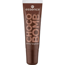 Carica l'immagine nel visualizzatore di Gallery, essence CHOCO BOMB shiny lipgloss naturale idratante finish lucido (10 ml)