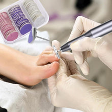 Carica l'immagine nel visualizzatore di Gallery, WeddHuis 60 pcs Strumento per pedicure Carta vetrata,Grinder Carta Vetrata Disco Abrasivo Strumento per Pedicure Dischi 