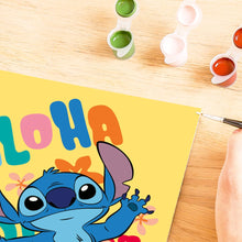 Carica l'immagine nel visualizzatore di Gallery, Ravensburger - CreArt Serie D, Aloha Stitch, Dipingere con i Numeri, Kit Pittura Bambini, Cornice Inclusa, Gioco Educativo, Idea Regalo Bambino e Bambina 9+ Anni, 18x13 cm
