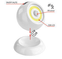 Carica l'immagine nel visualizzatore di Gallery, EMOS - Luce notturna a LED con sensore - LED COB in bianco freddo, alimentato a batteria (3 x AAA) - Supporto magnetico 