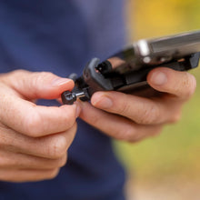Carica l'immagine nel visualizzatore di Gallery, SP CONNECT Universal Phone Clamp | SPC+ | Morsetto Supporto Smartphone Universale
