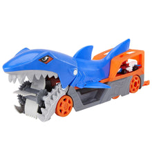 Carica l&#39;immagine nel visualizzatore di Gallery, Hot Wheels -PlaySet Trasportatore Squalo Divoratore con Macchinina, Giocattolo per Bambini 4+ Anni, GVG36