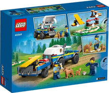 Carica l&#39;immagine nel visualizzatore di Gallery, LEGO 60369 City Addestramento Cinofilo Mobile, Set con Percorso a Ostacoli, SUV Macchina Polizia Giocattolo e Rimorchio, 2 Figure di Animali, Giochi per Bambini