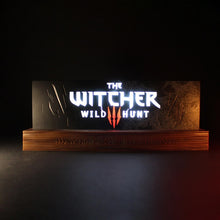 Carica l'immagine nel visualizzatore di Gallery, Neamedia The Character Company The Witcher III: Wild Hunt Lampada con Logo, Licenza Ufficiale, Lampada a LED per Il Sogg