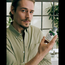 Carica l'immagine nel visualizzatore di Gallery, NIVEA MEN Sensitive Pro Balsamo Dopobarba Ultra-Lenitivo, 100 ml