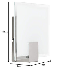 Carica l'immagine nel visualizzatore di Gallery, BRILLIANT lampada Sonian applique quadrato ferro/bianco | 1x C35, E14, 40W, adatto per lampade a candela (non incluse) |