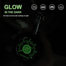 Carica l&#39;immagine nel visualizzatore di Gallery, Manometro Pressione Gomme,ATsafepro Manometro pneumatici 4 bar 60psi certificato ANSI B40.1 preciso con ampio quadrante luminoso 2&quot; Manometro meccanico professionale per moto, auto, camion