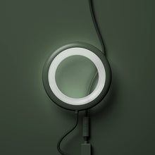Carica l'immagine nel visualizzatore di Gallery, Lampada da Lettura Bily Verde Kaki, LED con 3 livelli di luminosità, Ultra leggera, Funziona senza batterie né pile, Ali