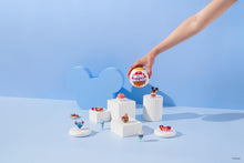 Carica l'immagine nel visualizzatore di Gallery, Capsula Mini Brands Create Disney Snacks Serie 1 di ZURU, oggetti da collezione in miniatura ufficiali, confezione con o