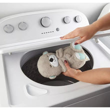 Carica l'immagine nel visualizzatore di Gallery, Fisher-Price Lontra Coccola &amp; Relax - Carillon Neonati Succhietto con Movimento Respirazione - Luci e Suoni - Scoperte Sensoriali - Regalo per Neonati da 0+ Mesi, FXC66