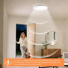 Carica l'immagine nel visualizzatore di Gallery, Oumida Plafoniera LED Soffitto con Sensore di Movimento, 2700K/4000K/6500K 18W Lampadario con Sensore, 1800LM IP44 Plafo