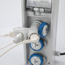 Carica l'immagine nel visualizzatore di Gallery, FANTON 73095 Adattatore industriale TRIPLEX da spina 2P+T CEE a 3 prese bipasso schuko 2P+T