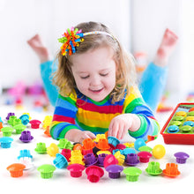 Carica l&#39;immagine nel visualizzatore di Gallery, AMOSTING gioco chiodini per bambini 2, 3 anni, gioco di abbinamento colorato, giocattoli prima infanzia, puzzle regalo di compleanno per bambino-10 carte e 46 pulsanti