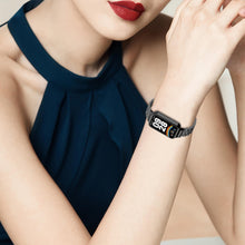 Carica l'immagine nel visualizzatore di Gallery, SeNool Cinturino Compatibile con Xiaomi Smart Band 9 Active, [Metallo Bracciale] [Acciaio Inossidabile] [Resistente Corr