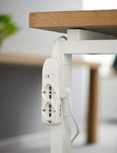 Carica l'immagine nel visualizzatore di Gallery, Electraline 62047 Multipresa 6 Posti, 2 Polivalenti, 4 Bivalenti 10/16A, Cavo 2 m, Spina Piccola 10A, Bianco