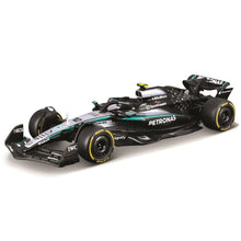 Carica l'immagine nel visualizzatore di Gallery, Bburago - F1 Mercedes-AMG W16 2025#12 Antonelli, Auto diecast a Scala 1:43 con dettagli autentici, replica F1 Mercedes, 