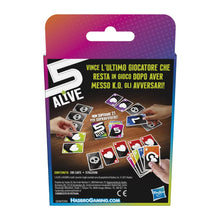 Carica l'immagine nel visualizzatore di Gallery, 5 Alive, gioco di carte Hasbro Gaming dal ritmo incalzante per bambini e famiglie, giochi per tutta la famiglia, giochi di carte veloci da 2 a 6 giocatori