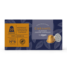 Carica l'immagine nel visualizzatore di Gallery, by Amazon Capsule in alluminio di caffè aromatizzate al caramello compatibili con Nespresso, 20 pezzi (1 confezione da 2
