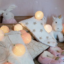 Carica l'immagine nel visualizzatore di Gallery, GuirLED - Guirlanda luminoso a LED per batuffoli di cotone USB - Luce notturna per bambini 2h - Alimentatore doppio USB 