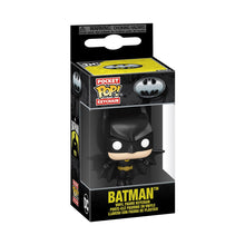 Carica l&#39;immagine nel visualizzatore di Gallery, Funko Pop! Keychain: BM 85th - Batman - (Soaring) - Batman 1989 - Mini Figura in Vinile da Collezione Novità Portachiavi - Riempitivi per Calze - Idea Regalo - Merchandising Ufficiale - Movies Fans