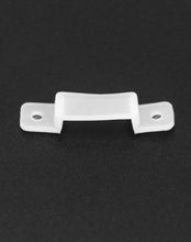 Carica l'immagine nel visualizzatore di Gallery, QWORK® 100 Pezzi Clip per Fissaggio Strisce LED, 12mm Clip per Supporto in Silicone per Fissaggio Strisce LED RGB 1210 (