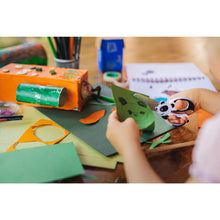 Carica l&#39;immagine nel visualizzatore di Gallery, Fiskars Forbici per bambini a forma di panda, A partire da 4 anni, Lunghezza: 13 cm, Per destrorsi e mancini, Lama in acciaio inossidabile/Impugnature in plastica, Bianco/Nero, 1004613