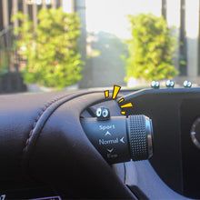 Carica l'immagine nel visualizzatore di Gallery, 20 Pezzi Ornamento per Auto Oscillante Divertente Ciondolo Mini per Cruscotto Specchietto Retrovisore Accessori Interni 