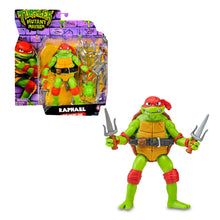 Carica l&#39;immagine nel visualizzatore di Gallery, Giochi Preziosi - Raffaello Tartarughe Ninja Caos Mutante, Raffaello in versione Action Figure Base Articolata da 12 cm, Personaggio con Armi da Combattimento, Per Bambini dai 4 anni