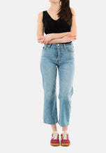 Carica l'immagine nel visualizzatore di Gallery, Levi's Ribcage Straight Ankle Jeans, Cool Winner, 24W / 27L Donna