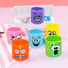 Carica l'immagine nel visualizzatore di Gallery, MOOING 36Pezzi Mini Smiley Spring,Molle Giocattolo per Bambini,Mini Molle Magiche,Rainbow Spirali Regalo,Giocattoli a Molla Arcobaleno per Festa Riempitivi Diverti,Verde,6 colori in totale（31*19*3.8）