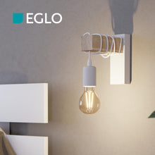 Carica l'immagine nel visualizzatore di Gallery, Eglo Lampada da parete Townshend, plafoniera vintage a uno punto