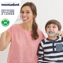 Carica l'immagine nel visualizzatore di Gallery, Mentadent Dentifricio Bambino 0-6 Anni, Gusto Frutta, 75ml, 1 pezzo