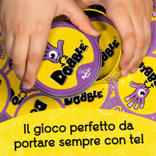 Carica l'immagine nel visualizzatore di Gallery, Asmodee – DOBBLE – Carte da Gioco per Famiglie, Bambini e Amici