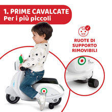 Carica l&#39;immagine nel visualizzatore di Gallery, Chicco Vespa per Bambini Primavera Bianca, Moto Giocattolo Cavalcabile con Pannello Elettronico, Luci e Suoni, Ruote di Supporto Rimuovibili, Max 25 Kg, Giochi per Bambini 1-3 Anni