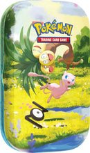 Carica l'immagine nel visualizzatore di Gallery, Pokémon: miniscatola da collezione Mew dell’espansione 30° Anniversario del GCC Pokémon (1 foglio di adesivi, 1 carta con l’illustrazione della miniscatola e 2 buste di espansione), Ed. Italiano