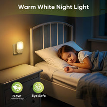 Carica l&#39;immagine nel visualizzatore di Gallery, [2 Pezzi] Luce Notturna con Sensore Crepuscolare, 5 Livelli di Luminosità Regolabili, ON/OFF/AUTO Modalità, 3000K Bianco Caldo Luce Notturna Bambini per Camera da Letto, Soggiorno, Corridoio, 0,3W