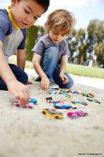 Carica l'immagine nel visualizzatore di Gallery, Hot Wheels - Confezione da 20 (i modelli possono variare)