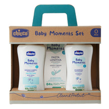 Carica l'immagine nel visualizzatore di Gallery, Chicco Baby Moments Set con Bagno Corpo da 200 Ml, Shampo Senza Lacrime da 200 ml, Pasta Lenitiva da 100 Ml, Idea Regalo