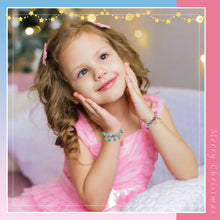 Carica l'immagine nel visualizzatore di Gallery, WEVOL Calendario Avvento 2024 Bambina Natale Ragazze Calendario dell Avvento Kinder Fai da Te Gioielli Artigianato Regali Braccialetti con Ciondoli Regalo di Natale Ragazze 5 6 7 8 9 10 11 12 13 Anni